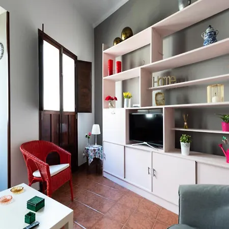Balcony Spacious 2br Historic Centre Arucas Apartment