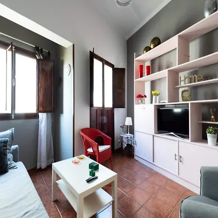 Balcony Spacious 2br Historic Centre Arucas *