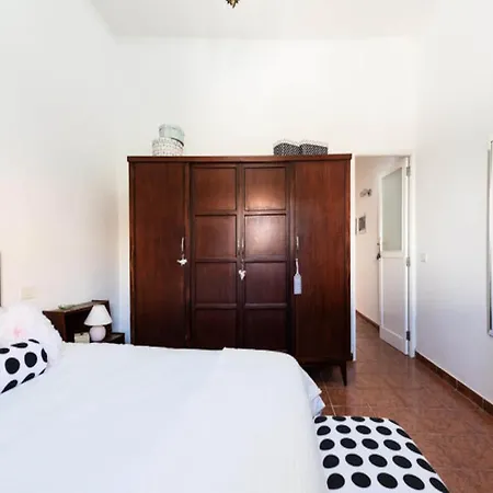 Balcony Spacious 2br Historic Centre Arucas Apartment *